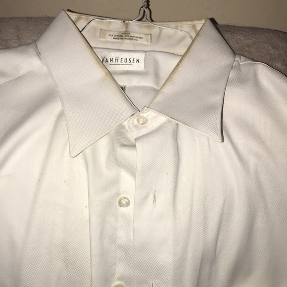 Van Heusen XL 17 32/33 wrinkle free white long sleeved button down stained - Picture 2 of 8